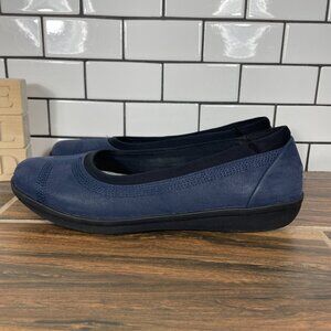 Clarks Ayla Low Womens Size 8.5 Shoes Navy Cloudsteppers Casual Comfort Slip On